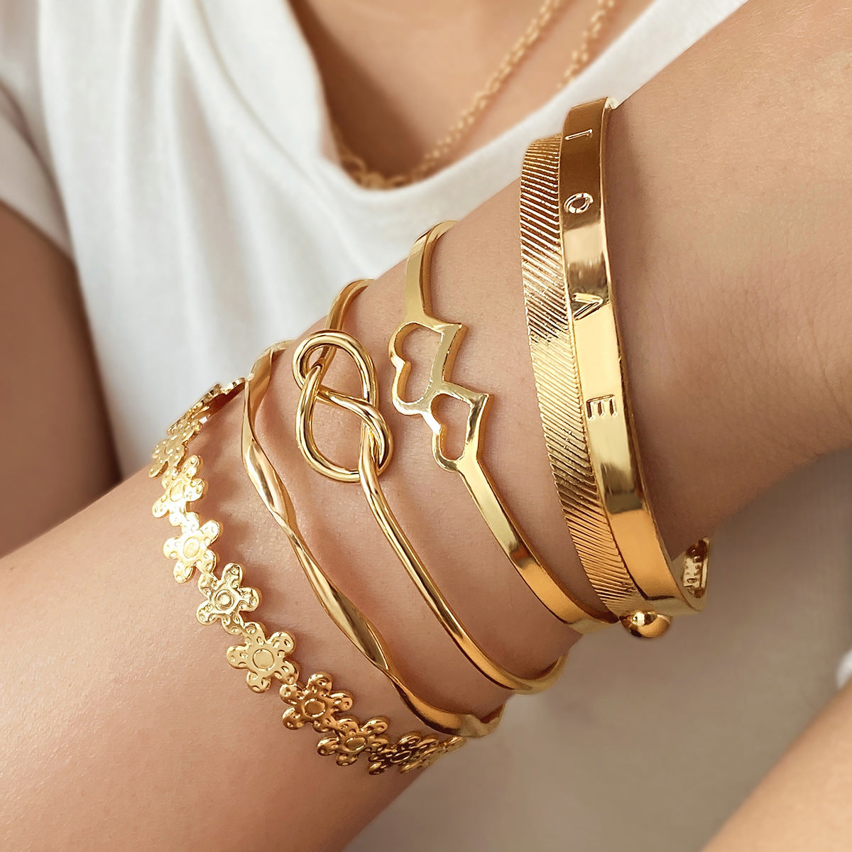 (Stainless)Set of 4 Bracelets (14 different sets)