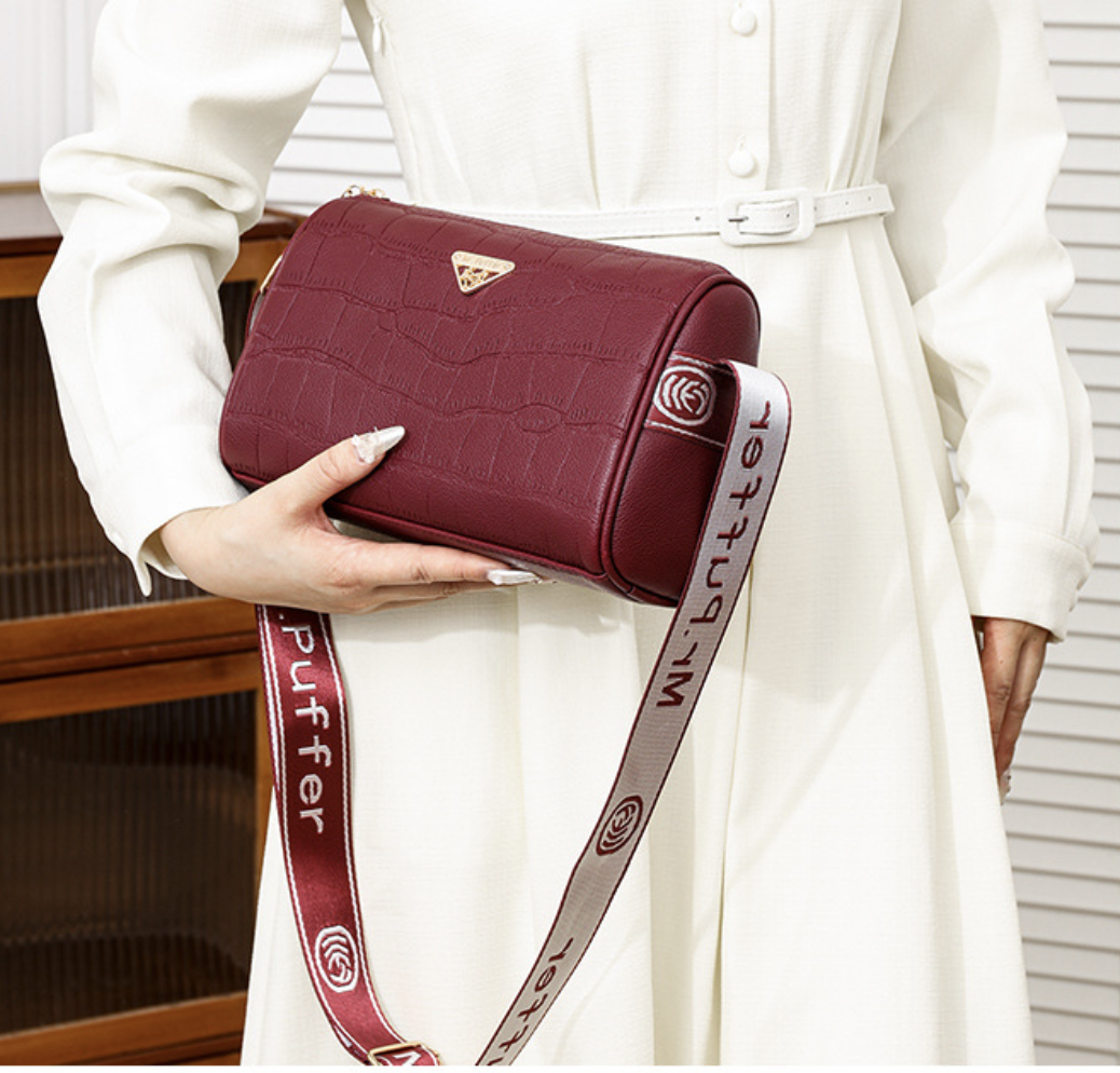 Minimalist Versatile Shoulder Bag