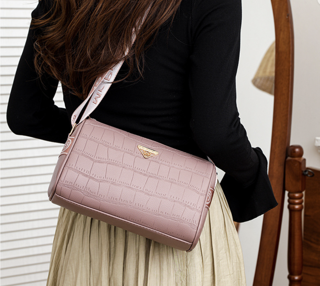Minimalist Versatile Shoulder Bag