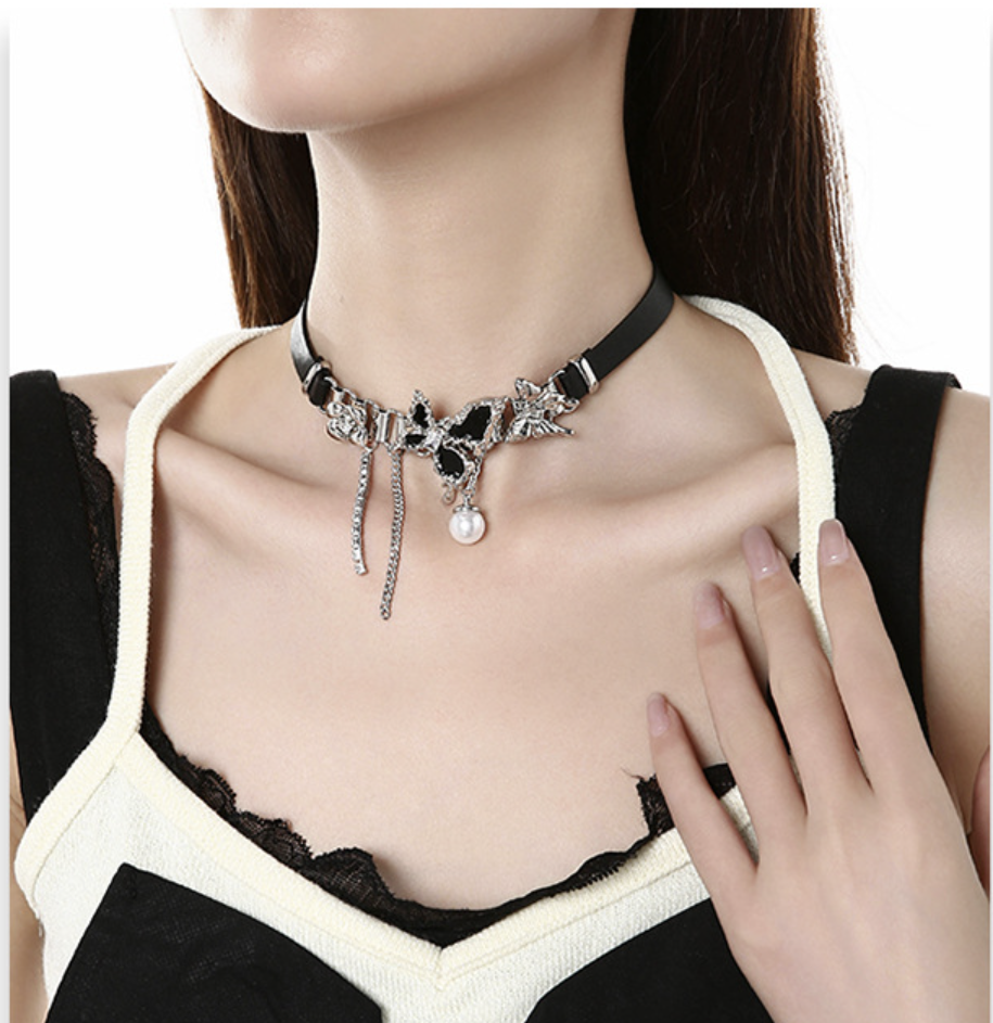 (Stainless)Black Butterfly Choker