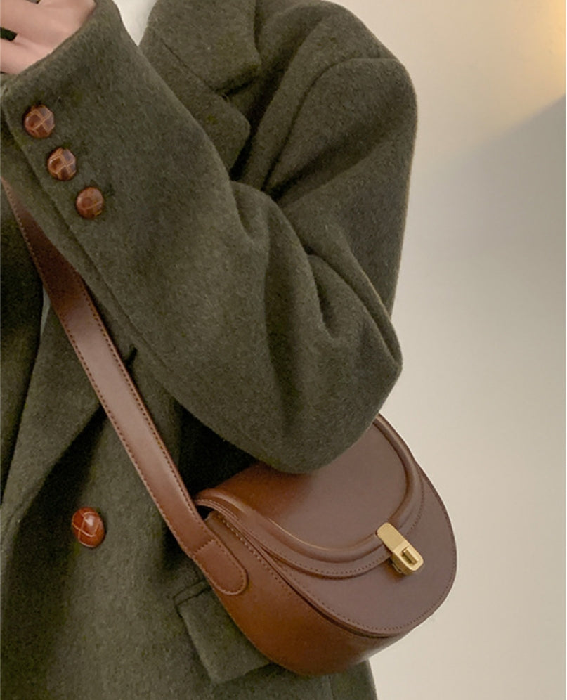 Minimalist Vintage Saddle Shoulder Bag
