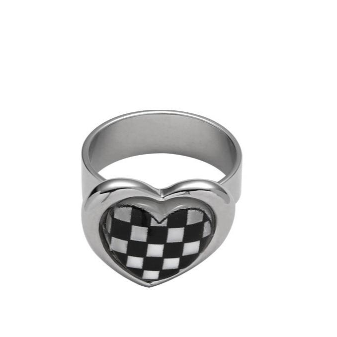 (Stainless)Retro Checkered Heart Ring | Trendy Y2K Aesthetic with a Modern Twist