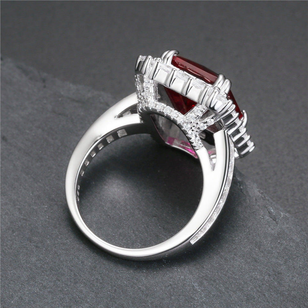 Ruby & Diamond Ring – Classic & Striking