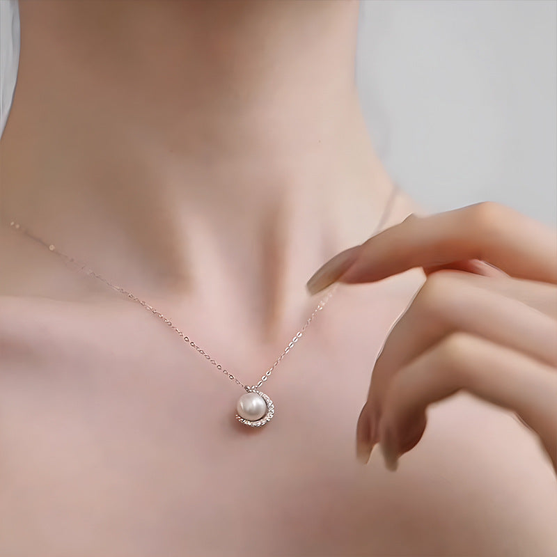 Moonlight Moissanite Pendant Necklace – 925 Sterling Silver with Natural Freshwater Pearl