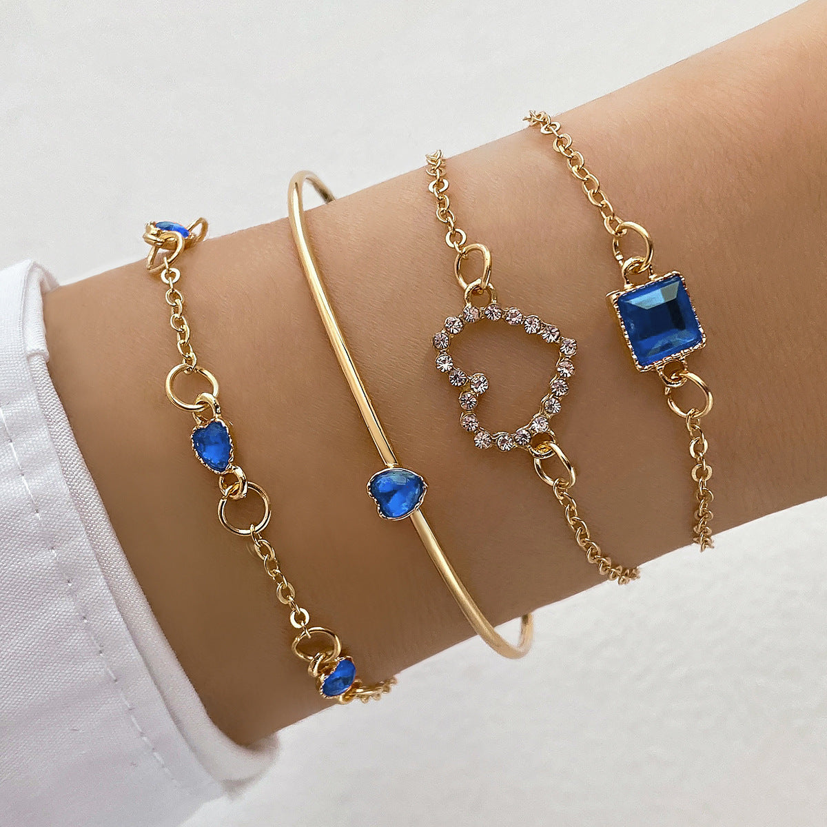 (Stainless)Set of 4-5 bracelets (10 different designs)
