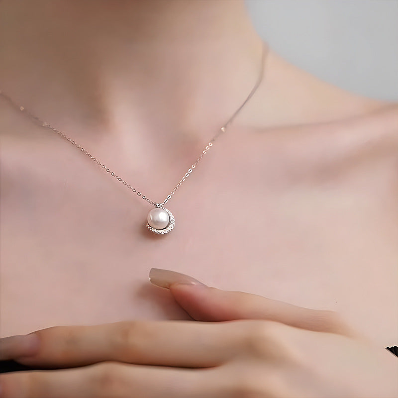 Moonlight Moissanite Pendant Necklace – 925 Sterling Silver with Natural Freshwater Pearl