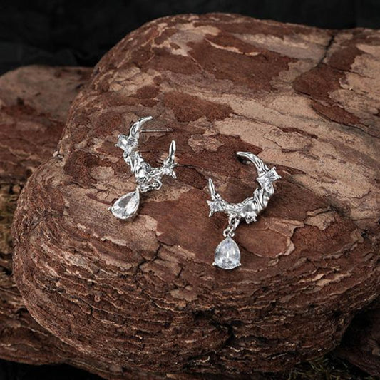 (Stainless)Chic Crescent Moon Stud Earrings