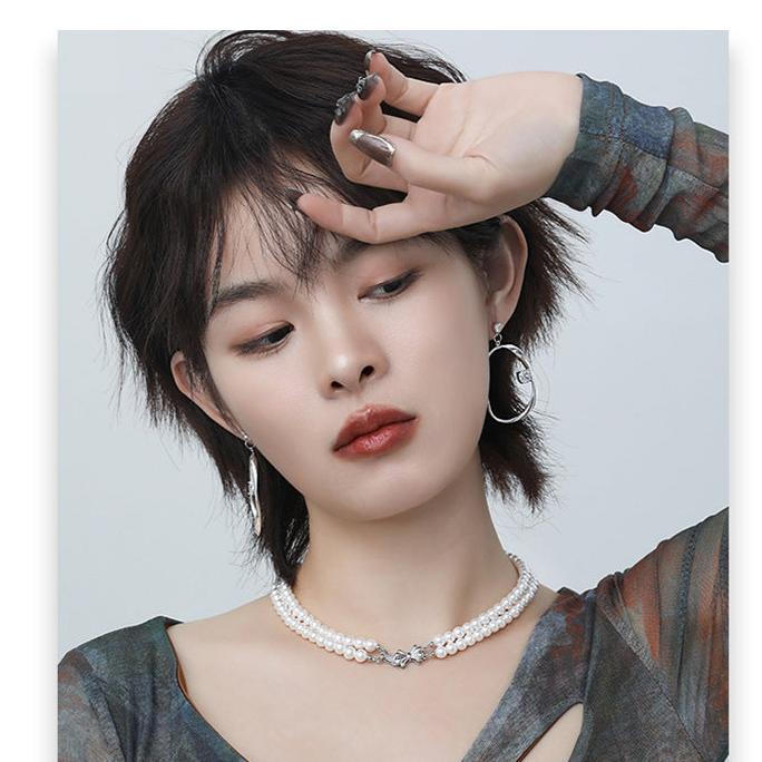 (Stainless)Butterfly Charm Pearl Necklace | A Fusion of Classic Elegance and Modern Style