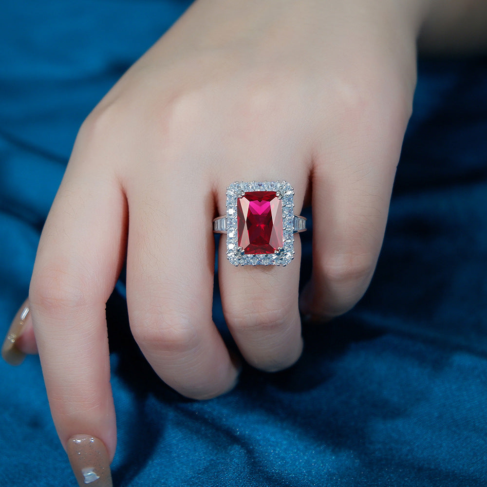 Ruby & Diamond Ring – Classic & Striking