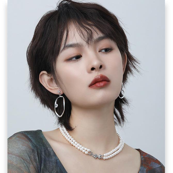 (Stainless)Butterfly Charm Pearl Necklace | A Fusion of Classic Elegance and Modern Style