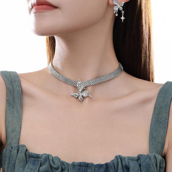 (Stainless)Cool-Toned Unique Silver Butterfly Choker