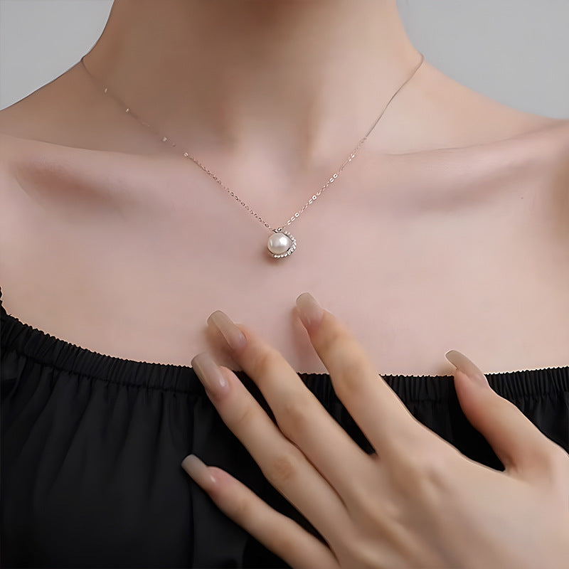 Moonlight Moissanite Pendant Necklace – 925 Sterling Silver with Natural Freshwater Pearl
