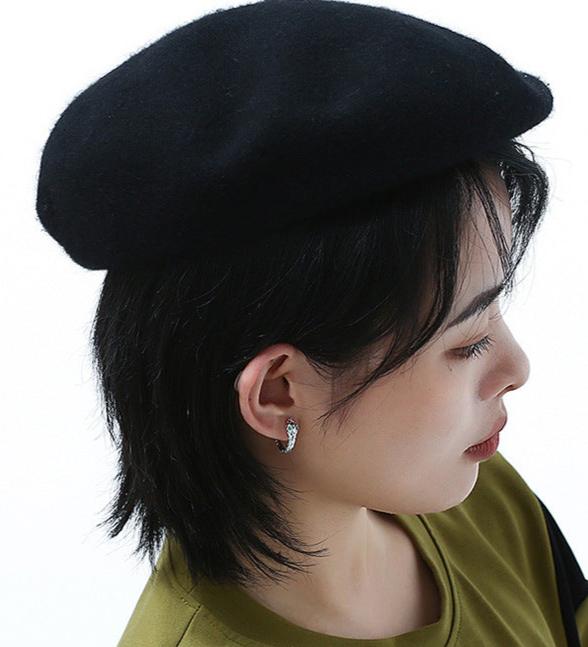(Stainless)Snake-Embrace Alloy Hoop Earrings with Green Gem Eyes