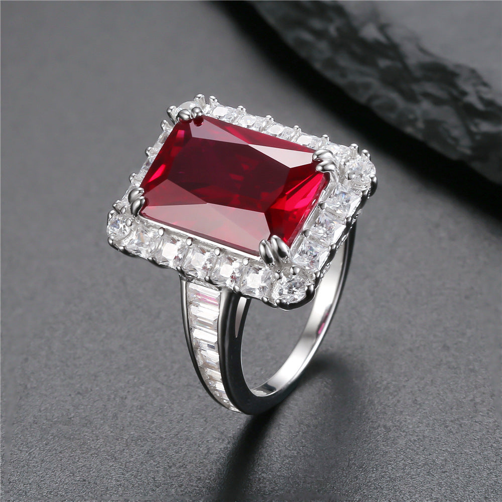 Ruby & Diamond Ring – Classic & Striking